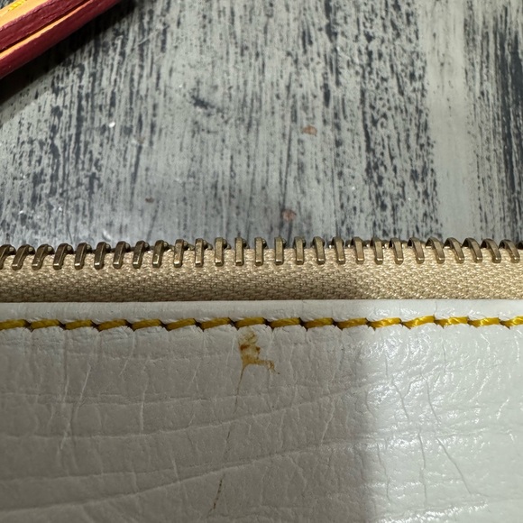 Dooney & Bourke White and Tan Pebble Grain Triple Zip Crossbody Bag - Picture 7 of 11